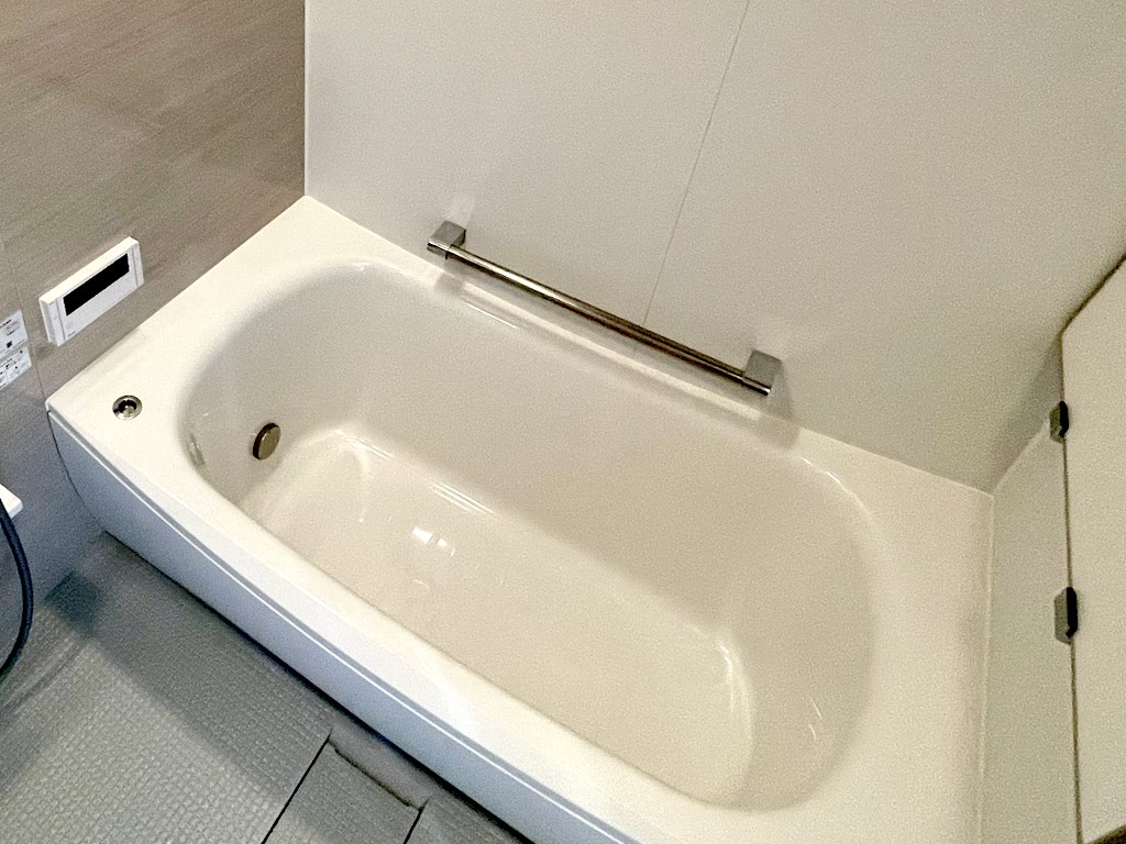 ザ・熊本ガーデンズ 2LDK　バスルームバスタブ