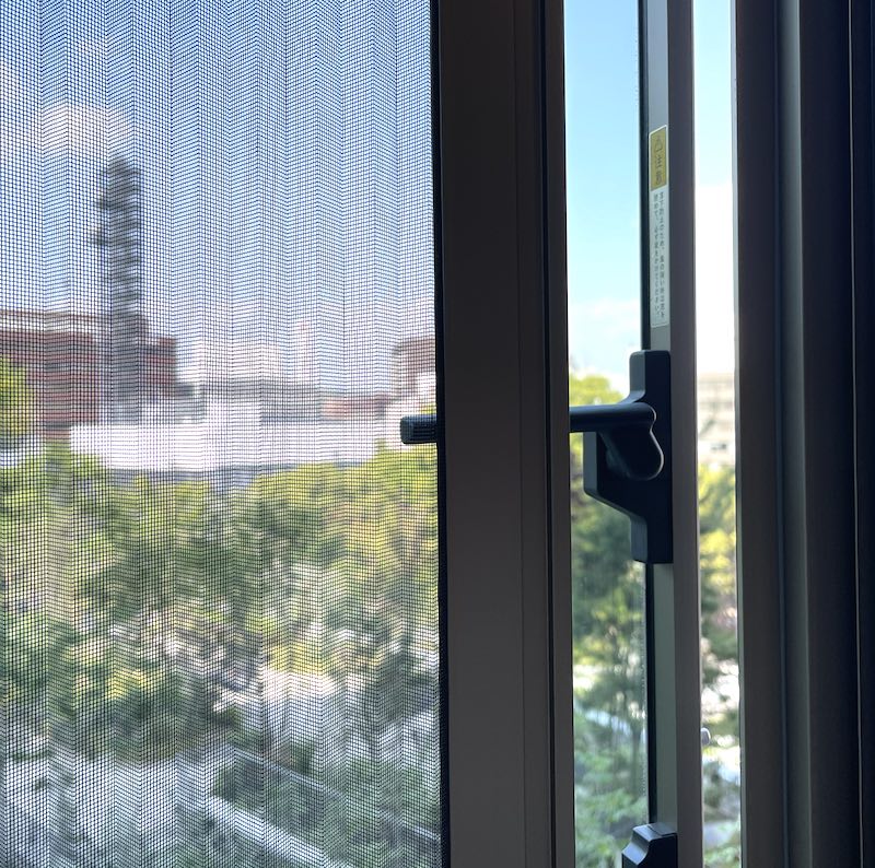 ザ・熊本ガーデンズ中古物件 2LDK 全面ガラスの網戸